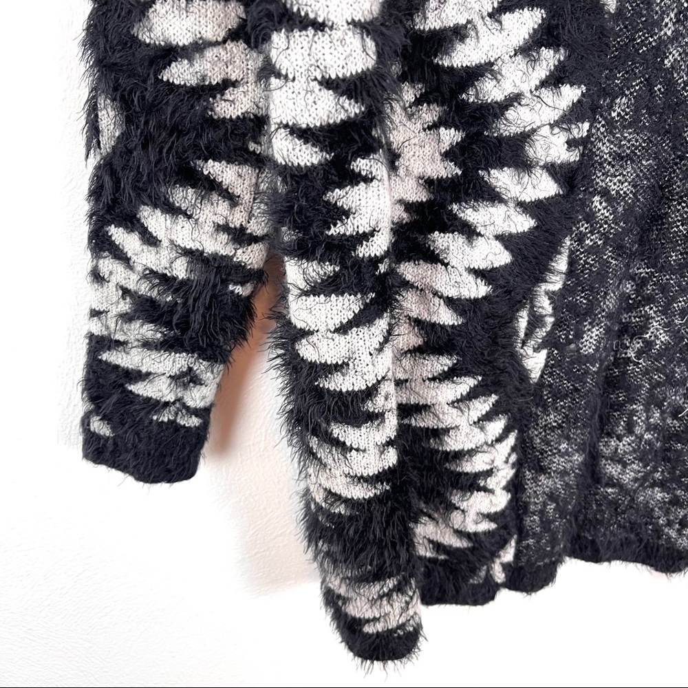 Chelsea & Theodore Fuzzy Sweater Cardigan - Picture 3 of 4